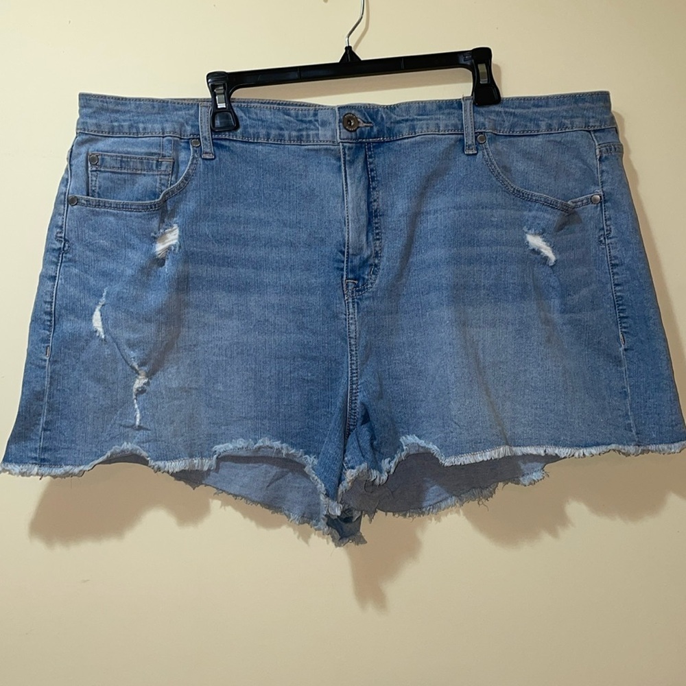 Womens Torrid Ripped Light Wash Shorts